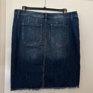 Denim skirt